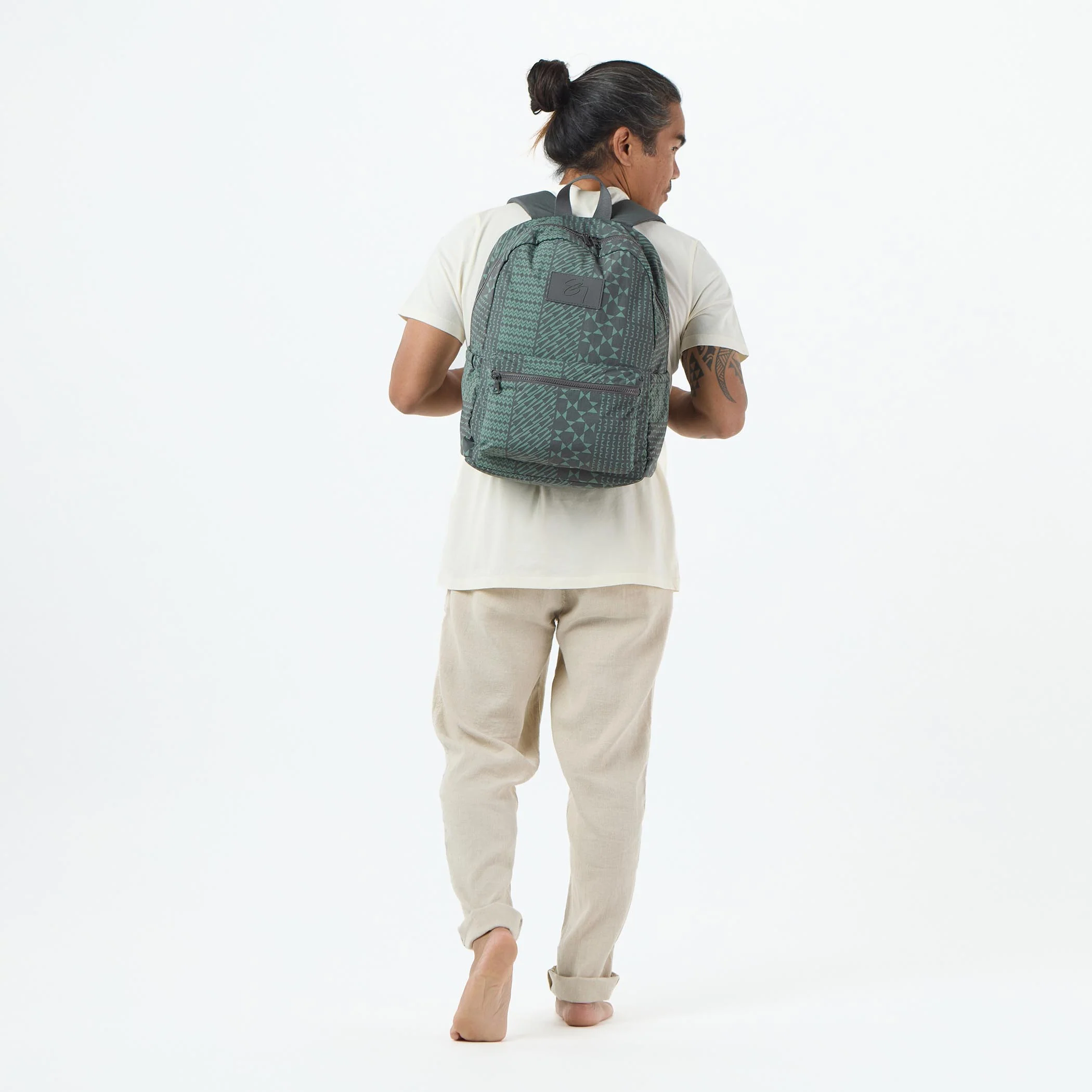 Keep It Light Backpack | Hekilike’eke’ekauilapōhaku - Image 10