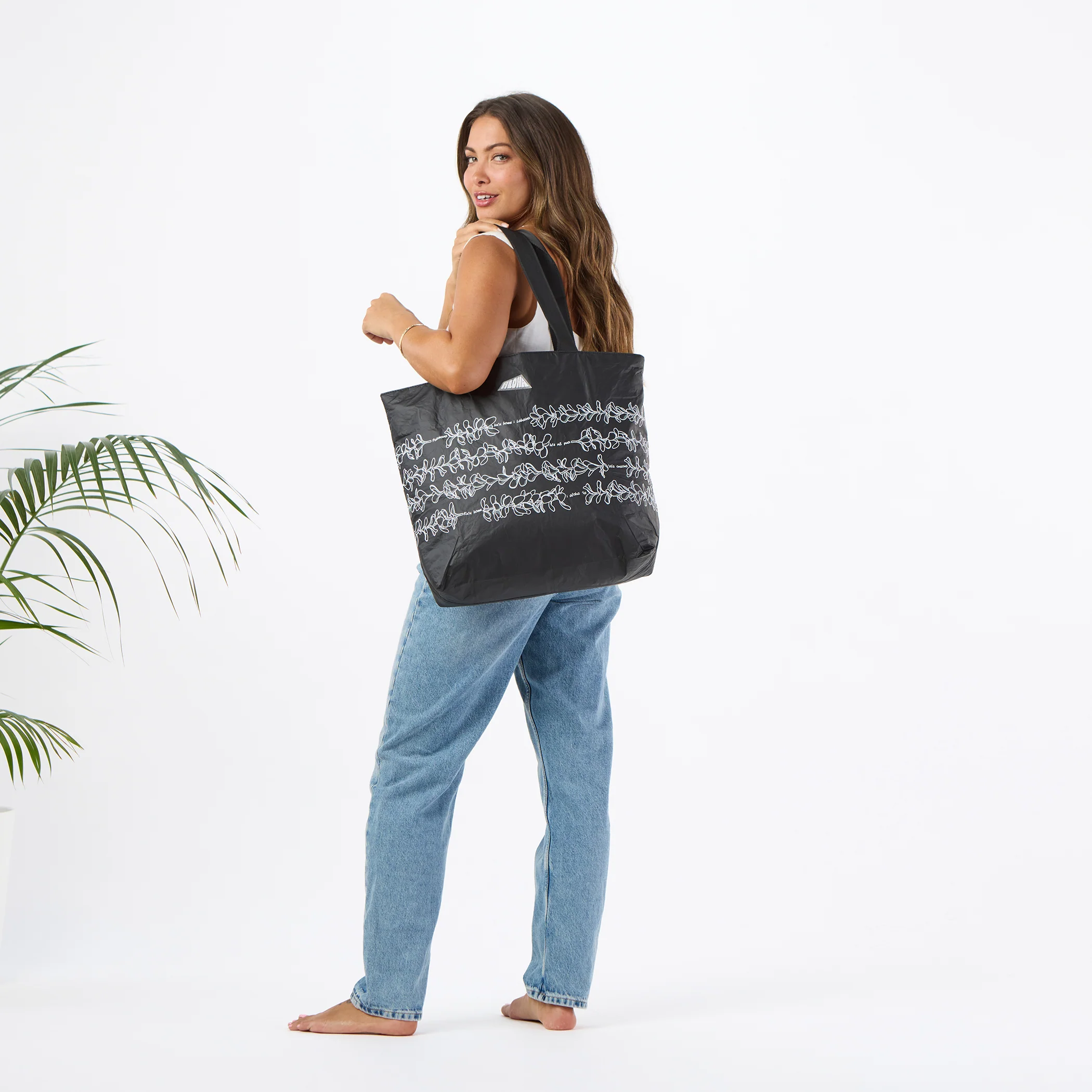 Day Tripper | Lei Puamana by Salvage Public - Image 4