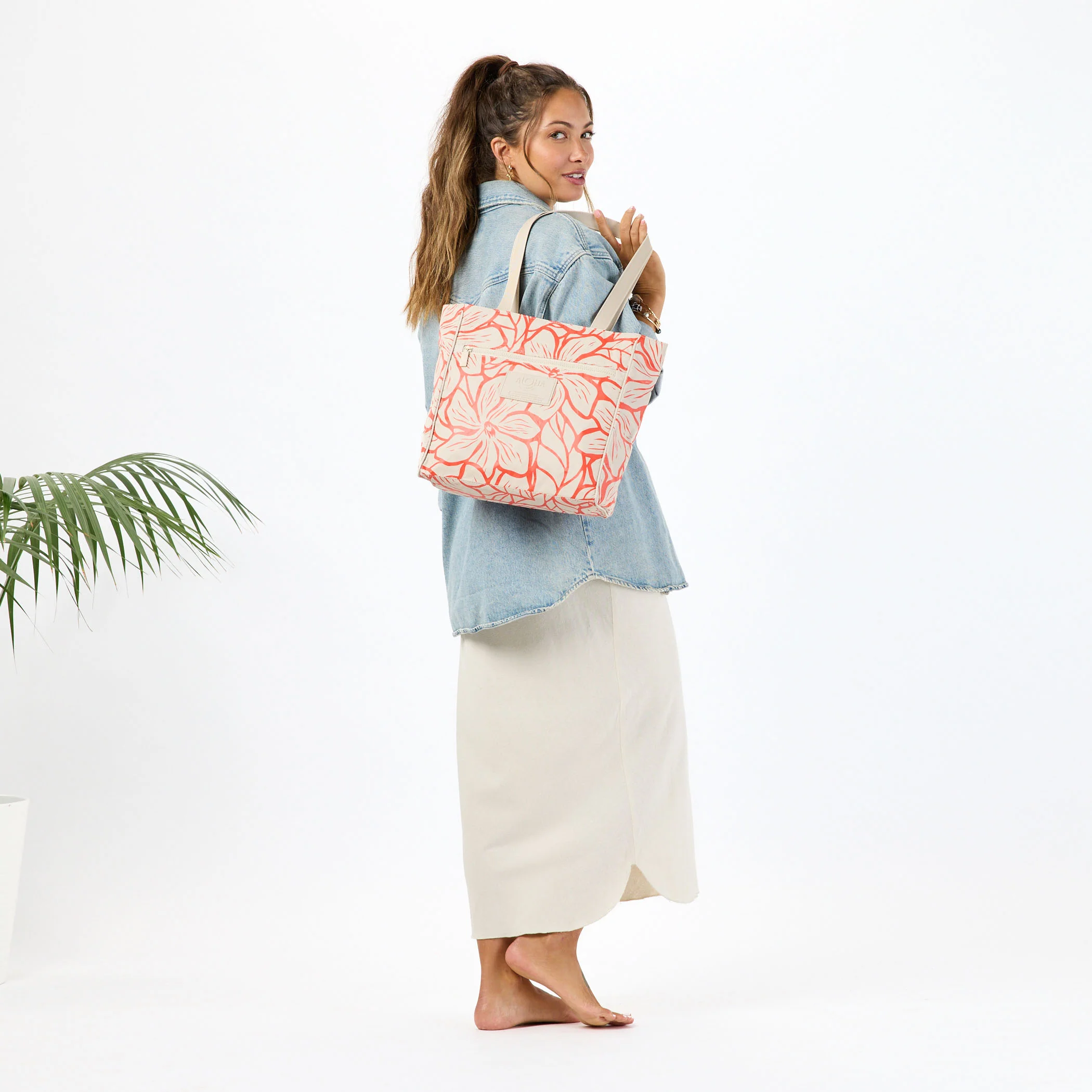 Go-To Tote | Backyard - Image 3