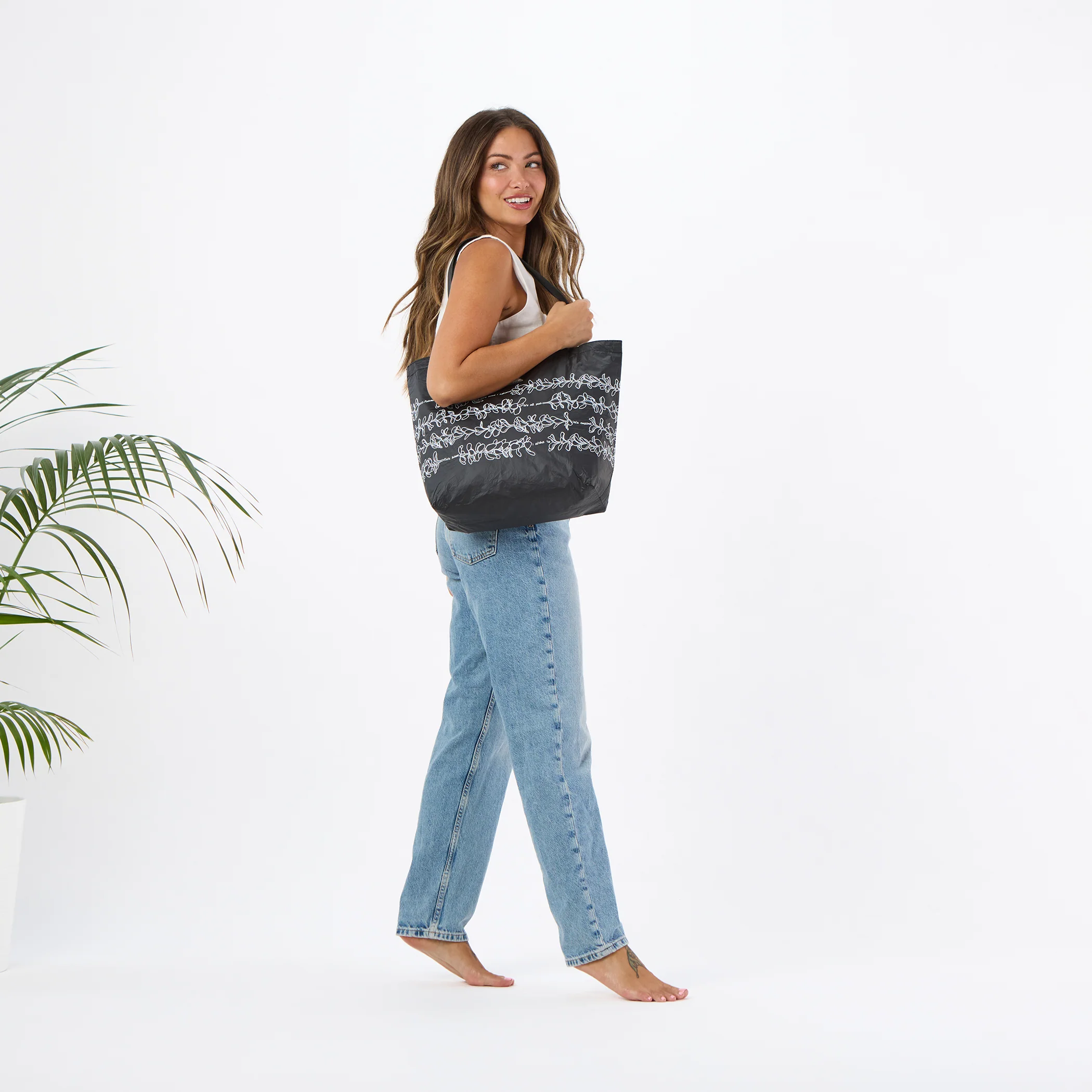 Reversible Tote | Lei Puamana by Salvage Public - Image 3